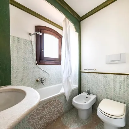 Private Beaches And Patio With A View, Cala Del Faro Apartamento *